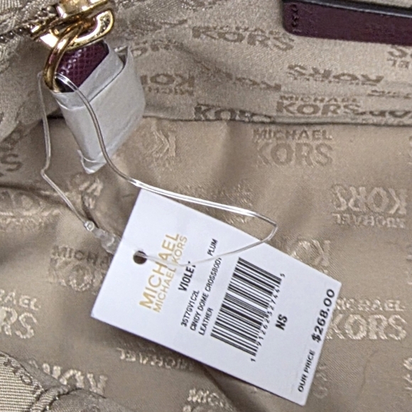 Michael Kors NWT Cindy Dome Crossbody Plum - Picture 2 of 9